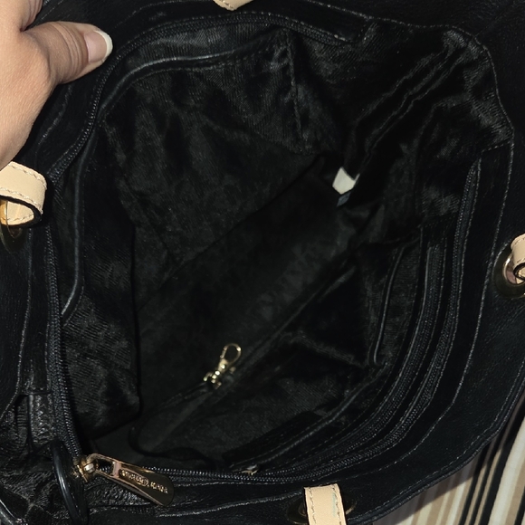 Michael Kors Black and Tan Tote Bag - Picture 15 of 17
